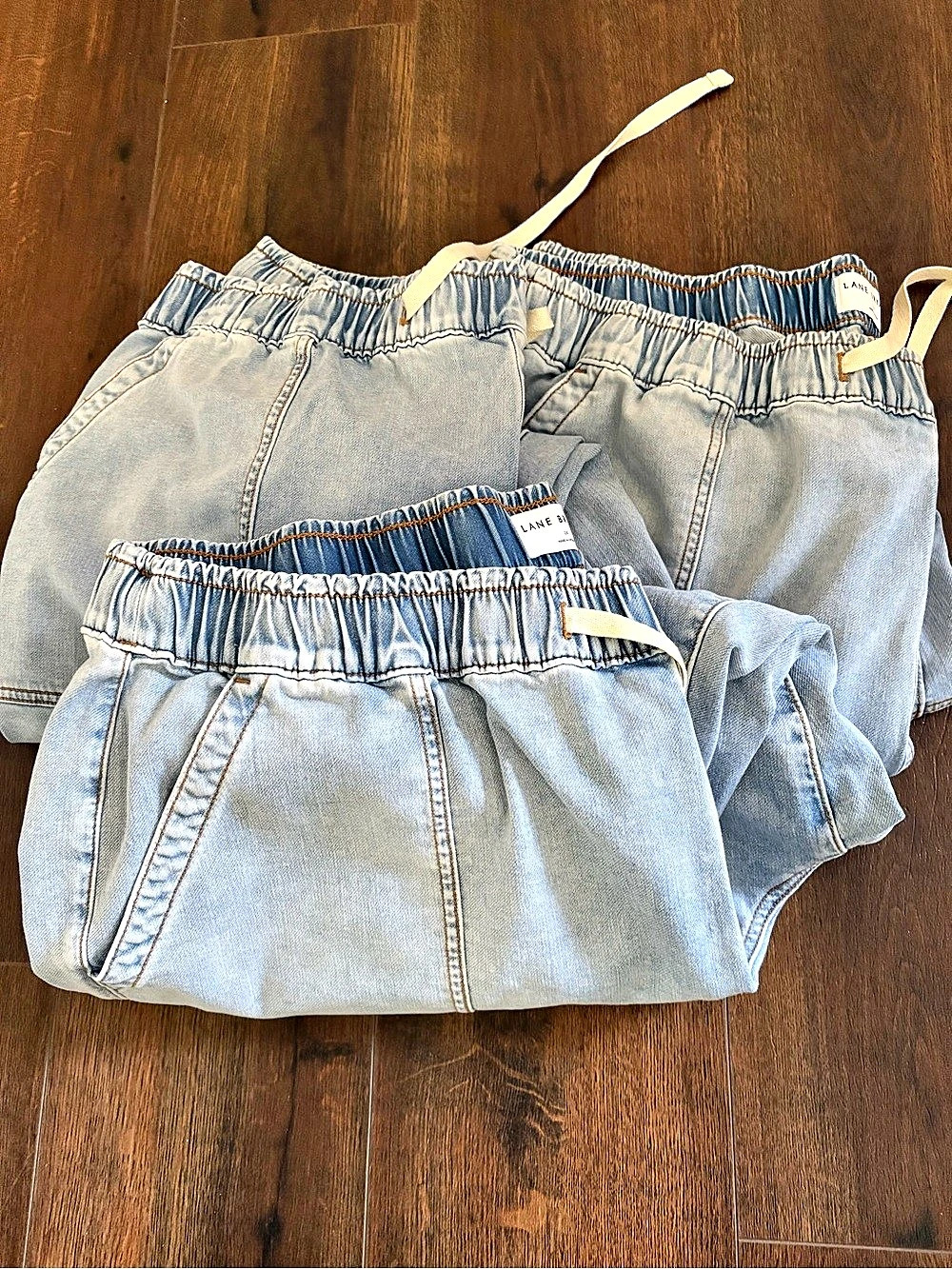 🔥INSTANT RESELLER SIZE RUN LOT
- LANE BRYANT CLOUD DENIM🔥 Sizes 22, 24, 26
